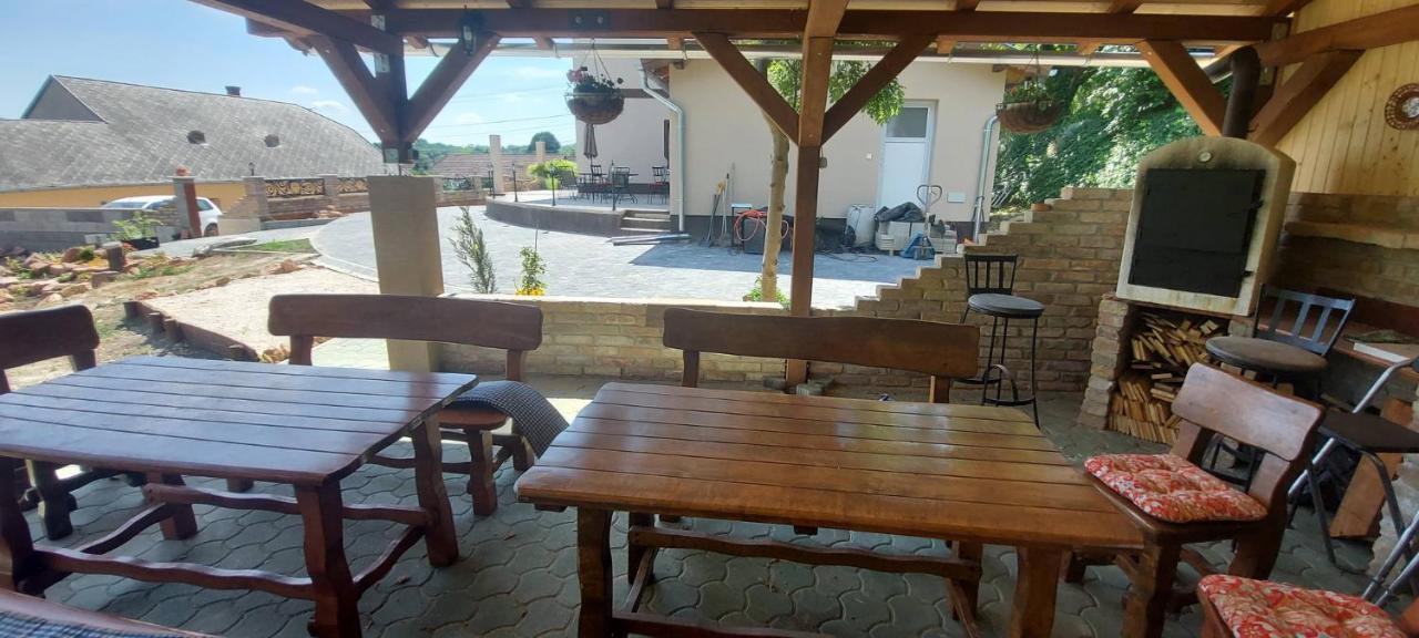 Villa Verteskacsa Vértesacsa エクステリア 写真