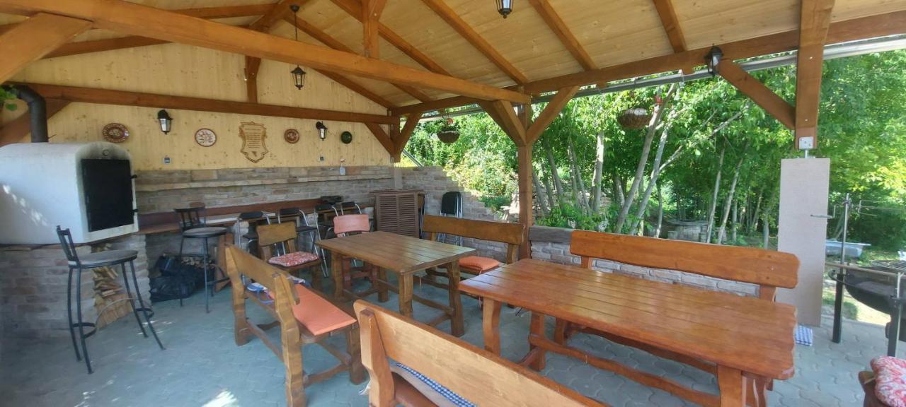 Villa Verteskacsa Vértesacsa エクステリア 写真