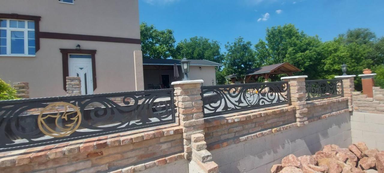 Villa Verteskacsa Vértesacsa エクステリア 写真