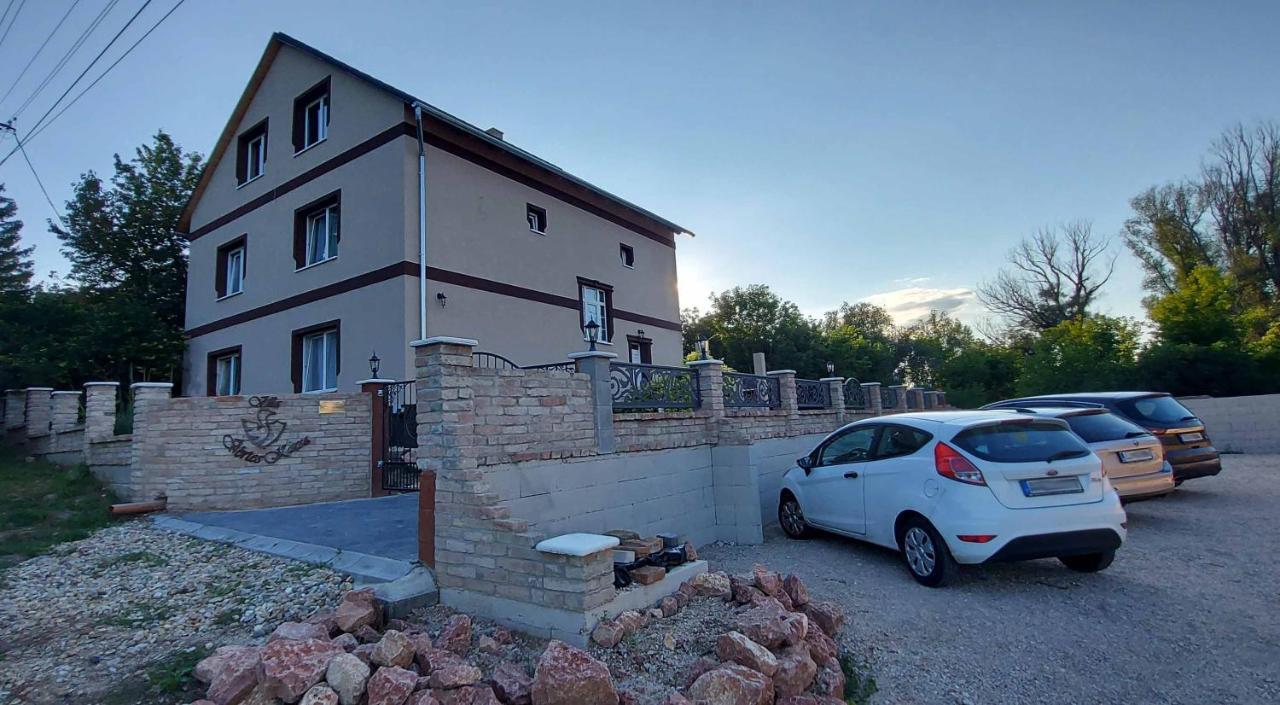 Villa Verteskacsa Vértesacsa エクステリア 写真